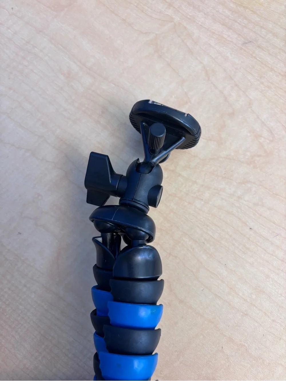UltimaxX Flexible Mini Tripod – Adjustable Camera & Phone Stand